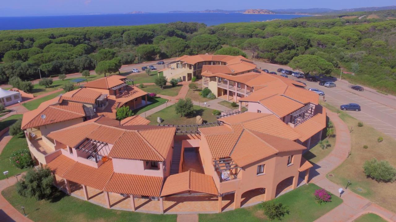 Borgo Dei Pescatori Hotel Aglientu Ngoại thất bức ảnh