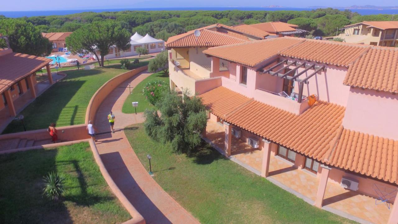 Borgo Dei Pescatori Hotel Aglientu Ngoại thất bức ảnh