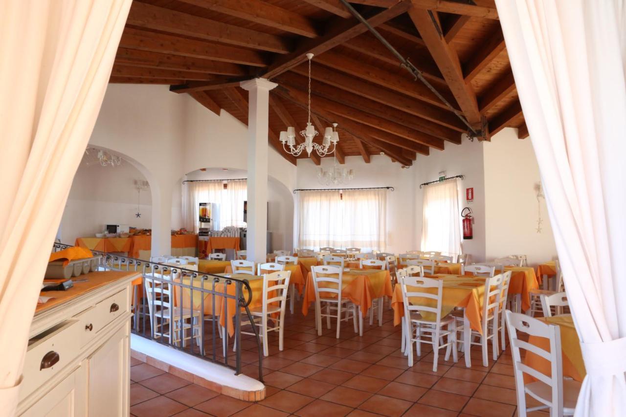 Borgo Dei Pescatori Hotel Aglientu Ngoại thất bức ảnh
